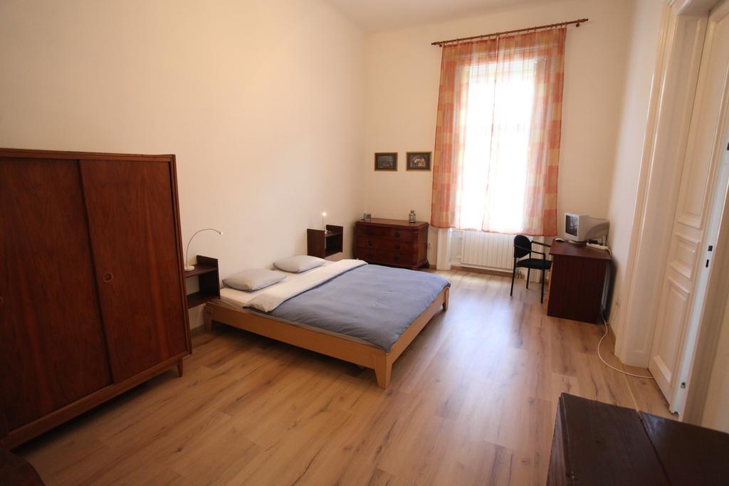Sissy Apartment Budapeste Exterior foto